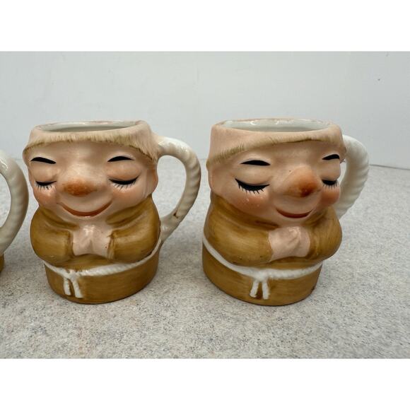 Vintage Friar Tuck Monk Mini Cups Shot Glasses Decanter Lot Of 4 Japan - Picture 4 of 7